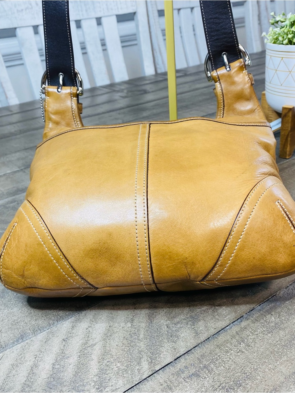 Vintage Coach Soho Legacy Slim Hippie Hobo Bag Tan Leather 9549 Crossbody Y2K - Picture 9 of 13